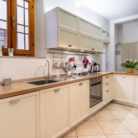In San Niccolo / Historic Centre Apartment